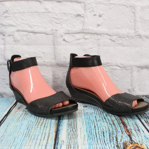 Earth Hera Gray Leather Adjustable Ankle Strap Sandals Size 7.5 B - Picture 5 of 9